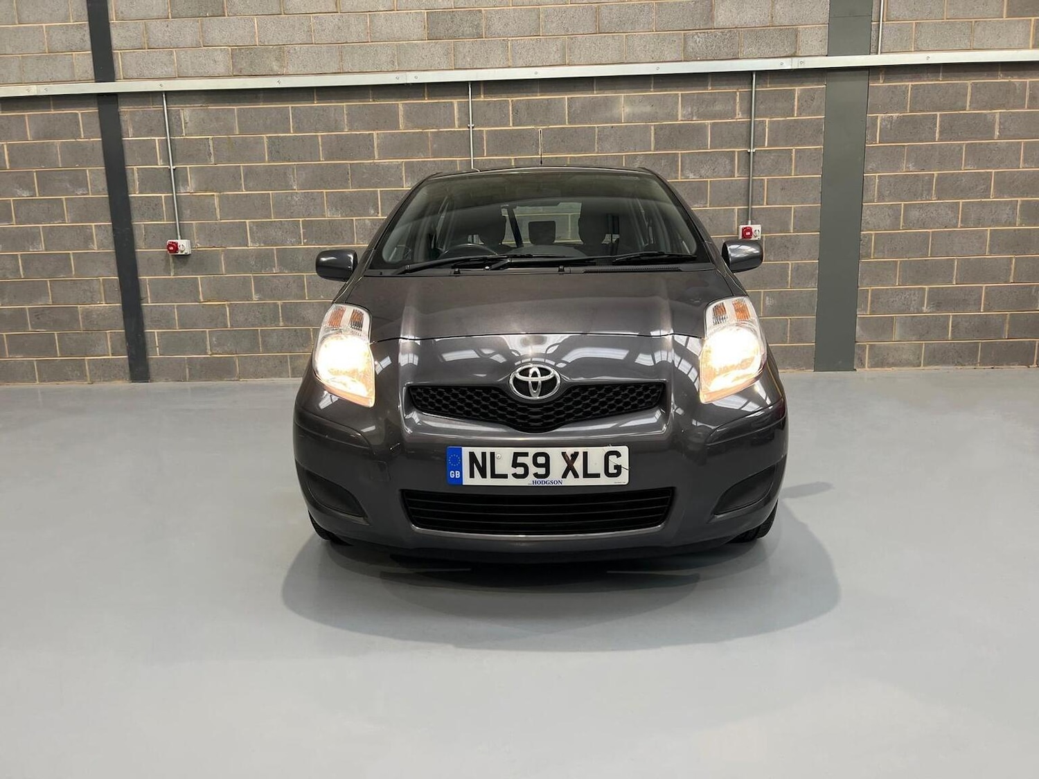 Used Toyota Yaris 2009 for sale - 76945392: Photo 2