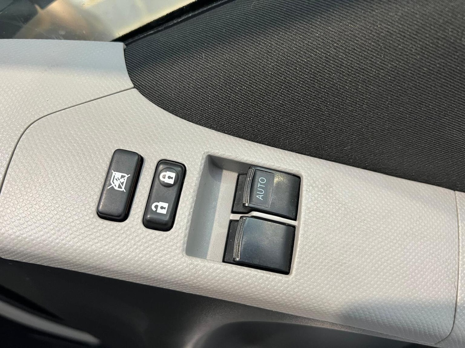 Used Toyota Yaris 2009 for sale - 76945392: Photo 21