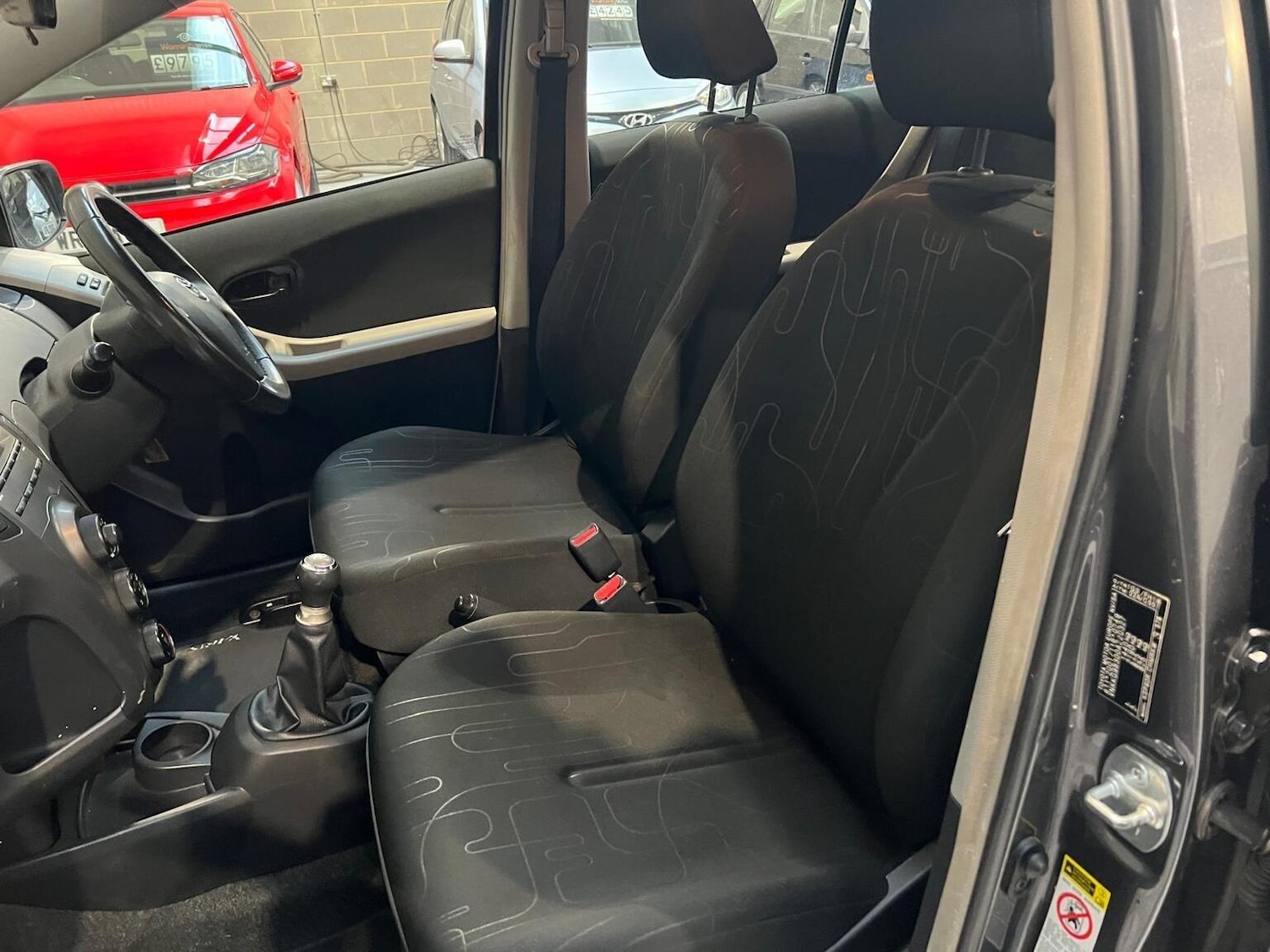 Used Toyota Yaris 2009 for sale - 76945392: Photo 36