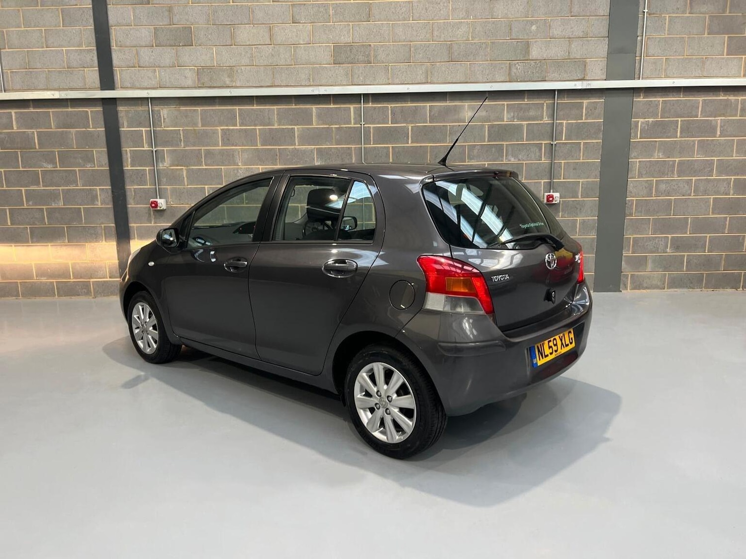 Used Toyota Yaris 2009 for sale - 76945392: Photo 4