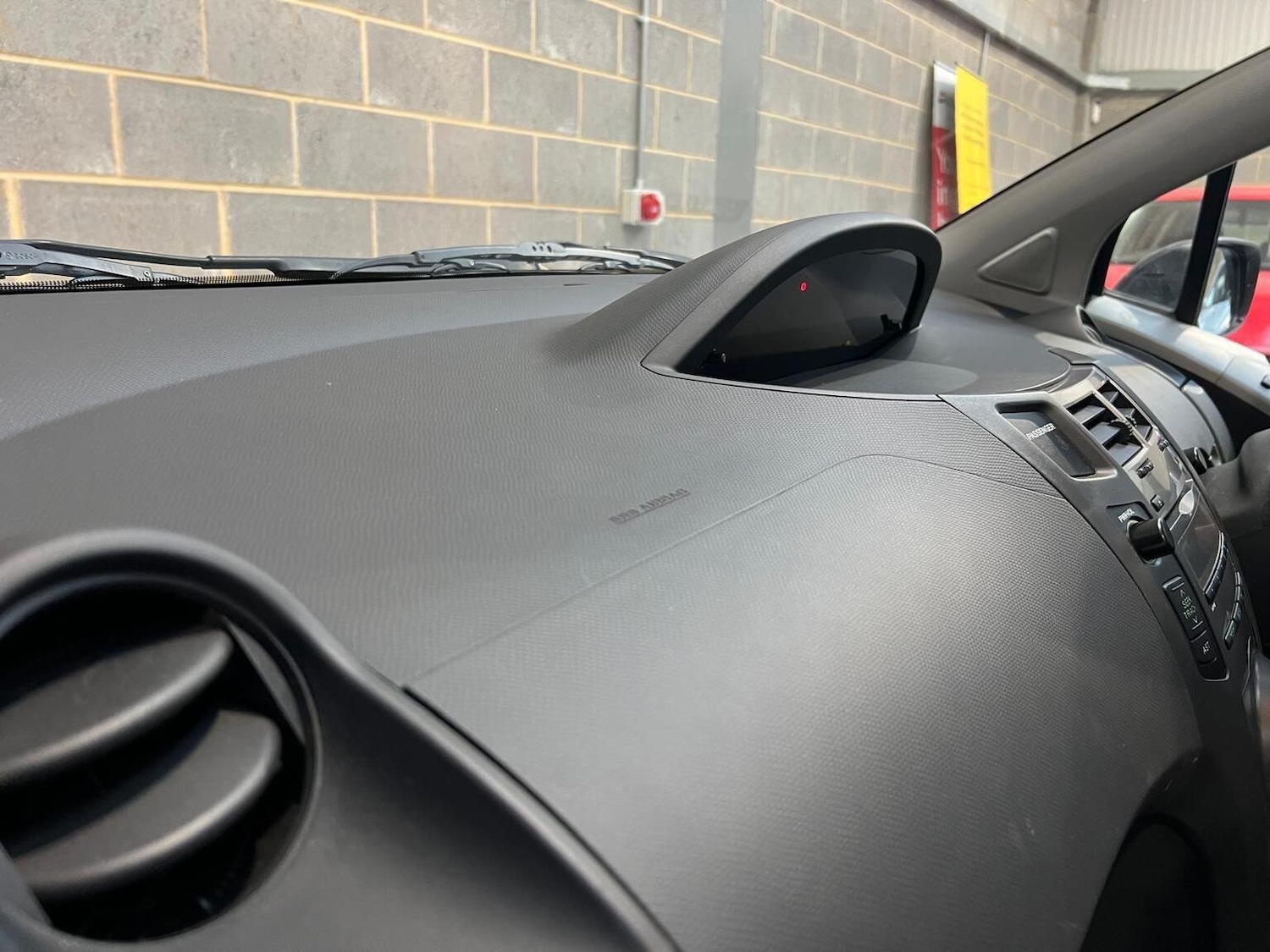 Used Toyota Yaris 2009 for sale - 76945392: Photo 47