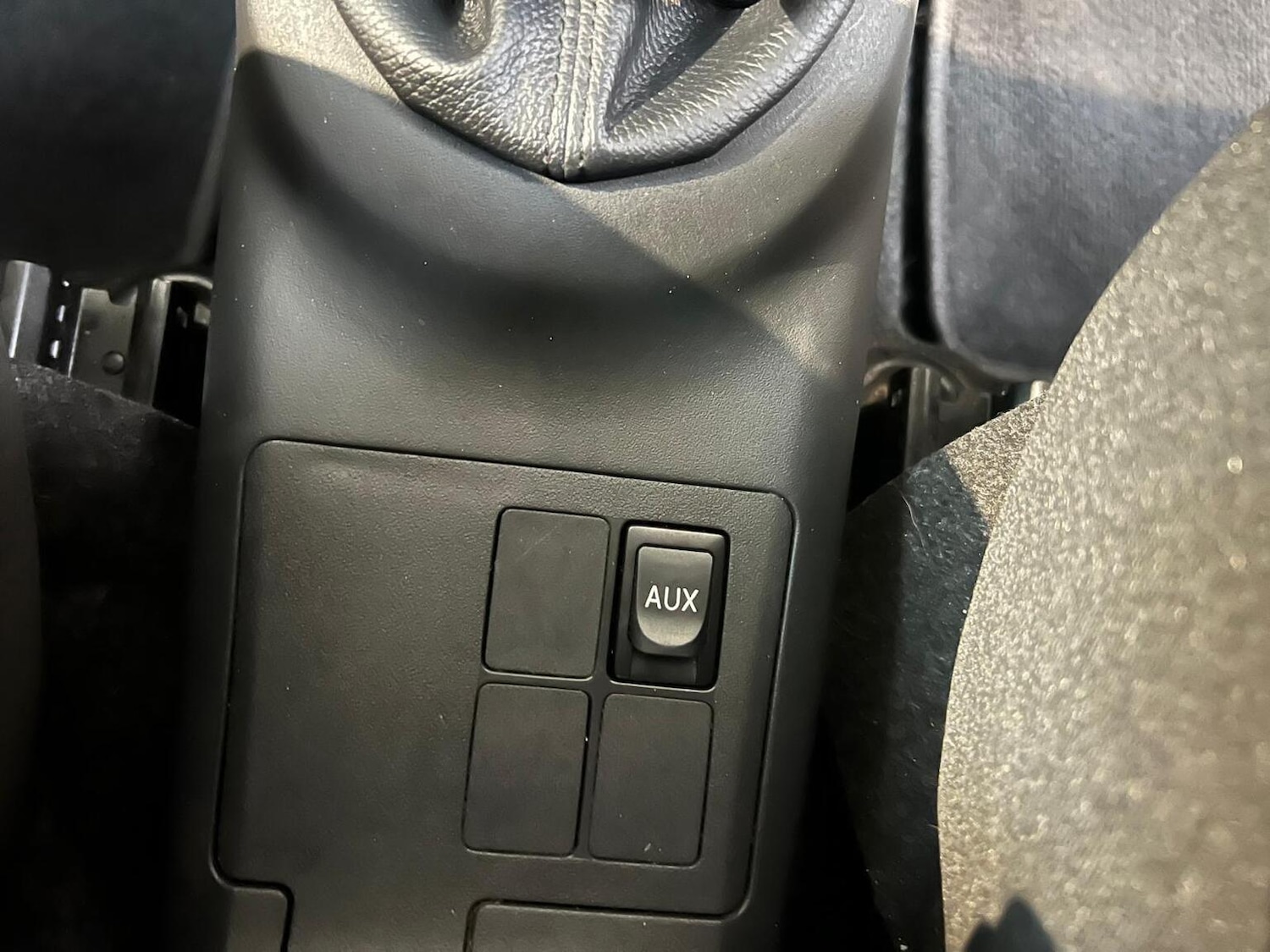 Used Toyota Yaris 2009 for sale - 76945392: Photo 52