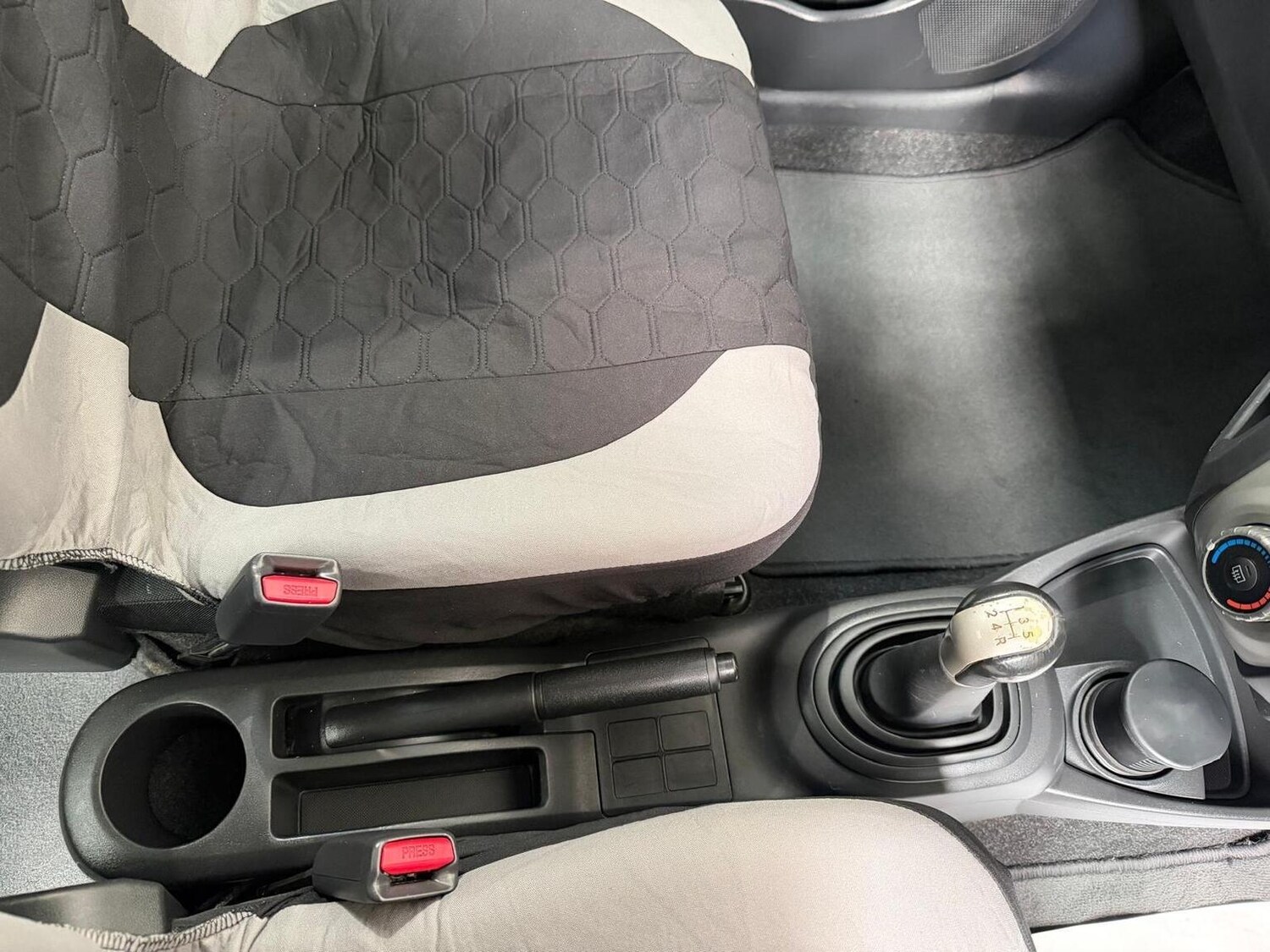 Used Toyota Yaris 2008 for sale - 78198021: Photo 11