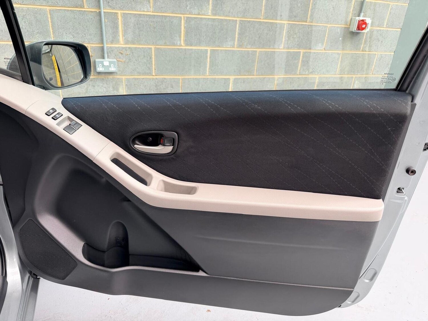 Used Toyota Yaris 2008 for sale - 78198021: Photo 28