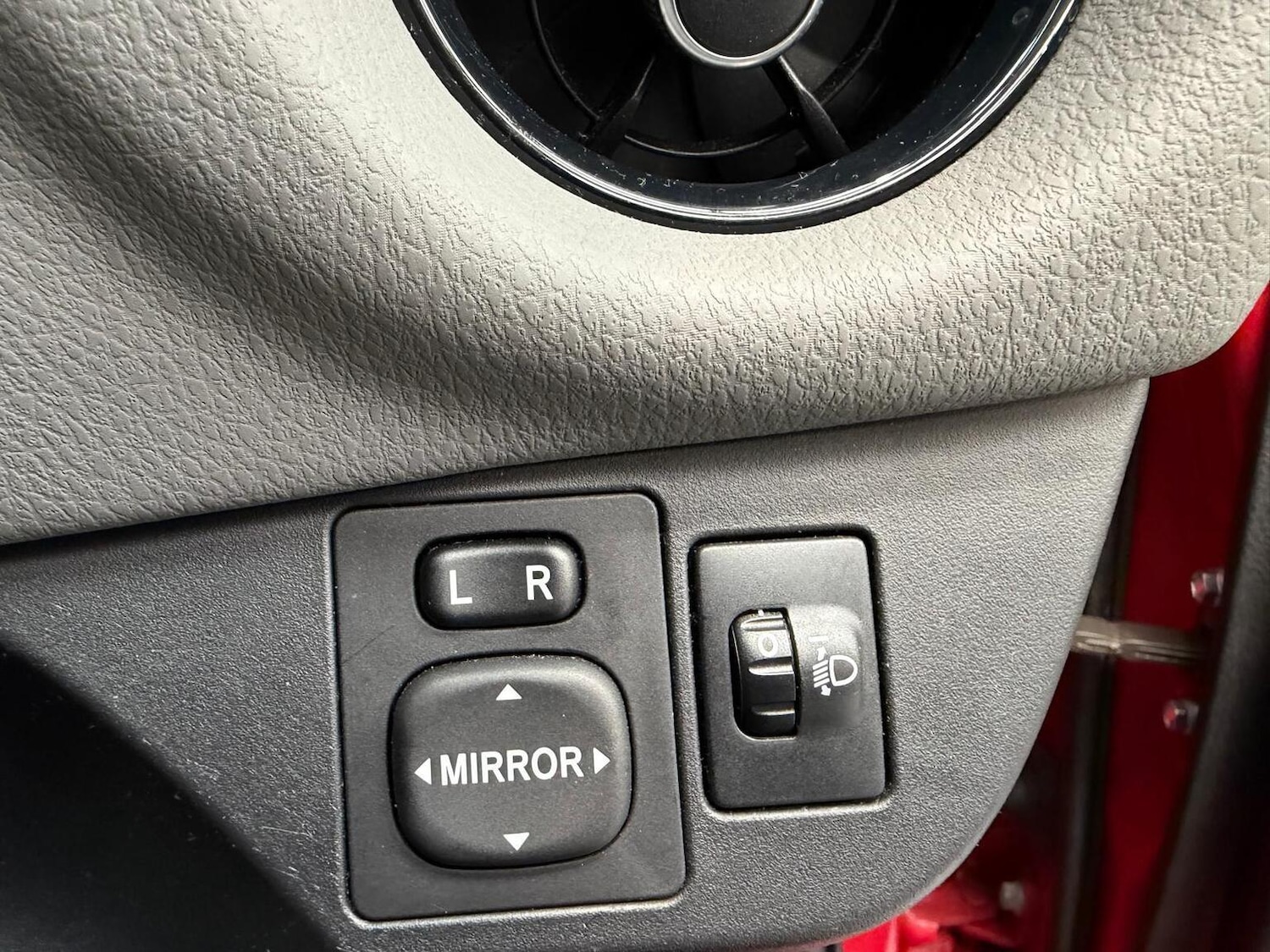 Used Toyota Yaris 2017 for sale - 77595453: Photo 21