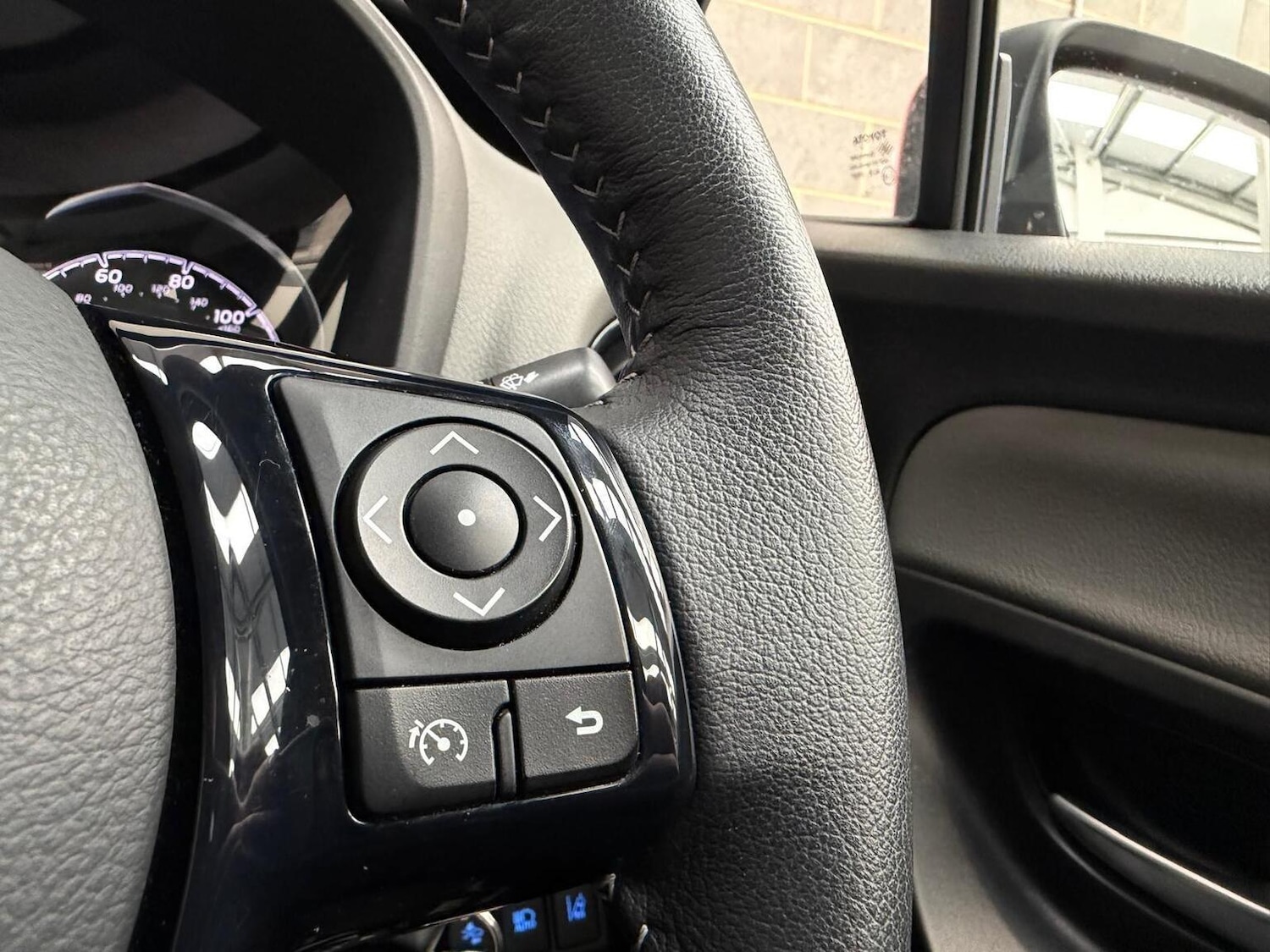 Used Toyota Yaris 2017 for sale - 77595453: Photo 23