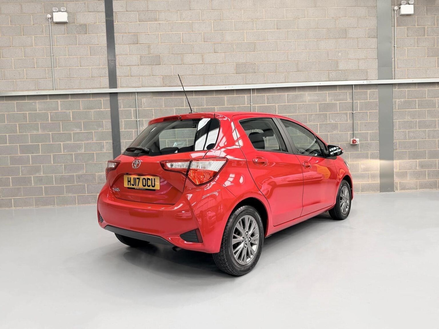 Used Toyota Yaris 2017 for sale - 77595453: Photo 9