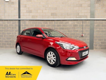 Used Hyundai i20 2017 for sale - 79483361: Photo