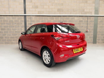 Used Hyundai i20 2017 for sale - 79483361: Photo