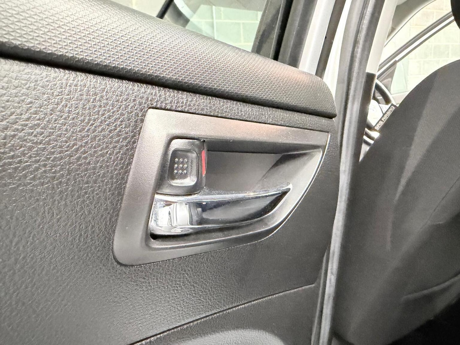 Used Suzuki Swift 2015 for sale - 77629090: Photo 21