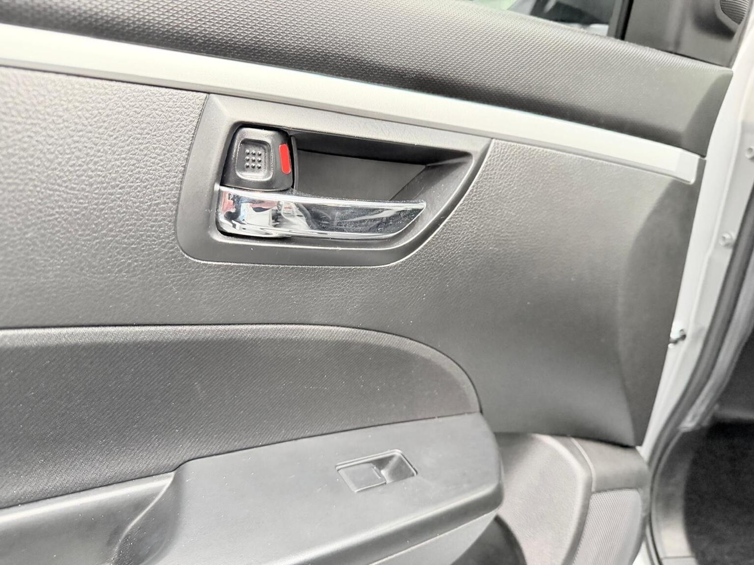 Used Suzuki Swift 2015 for sale - 77629090: Photo 30