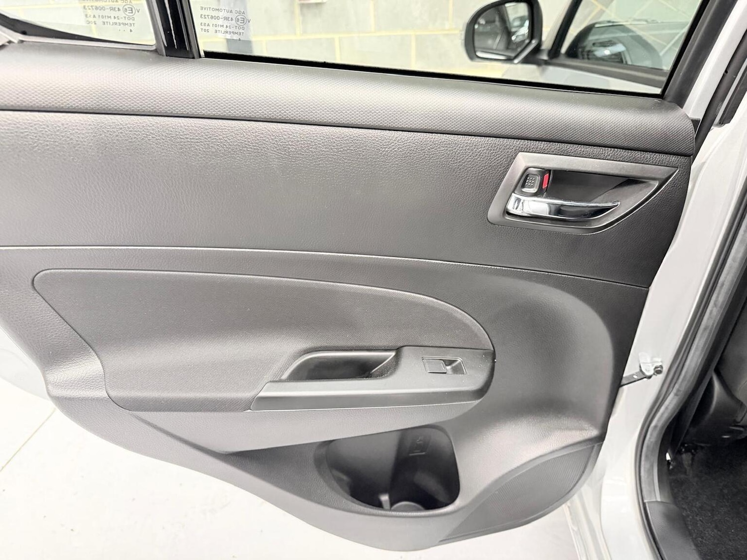 Used Suzuki Swift 2015 for sale - 77629090: Photo 32