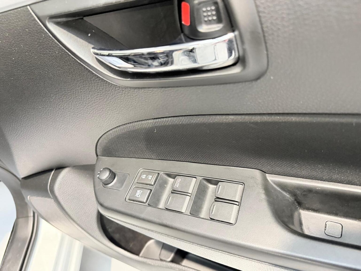 Used Suzuki Swift 2015 for sale - 77629090: Photo 56