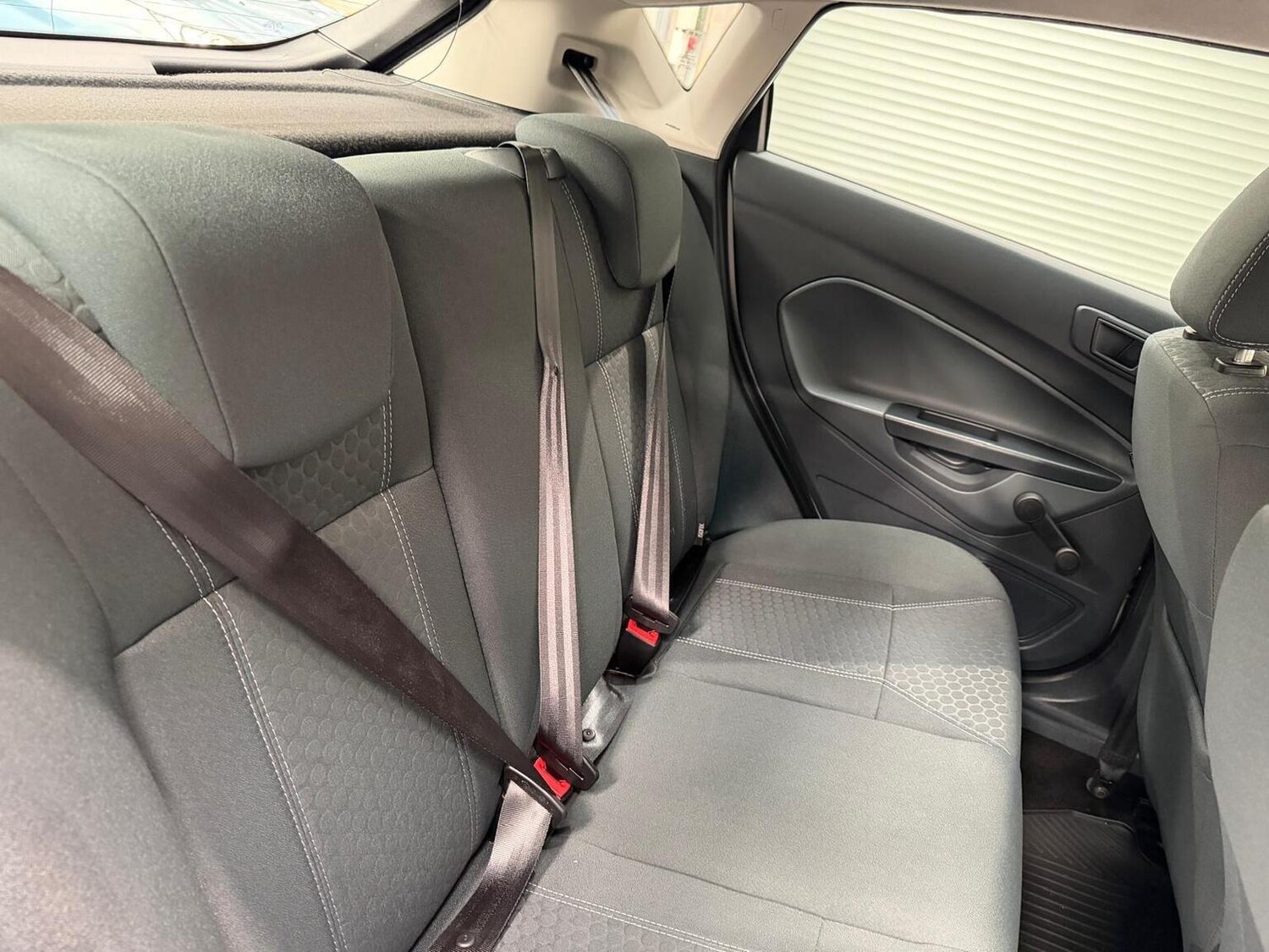 Used Ford Fiesta 2010 for sale - 78197945: Photo 19