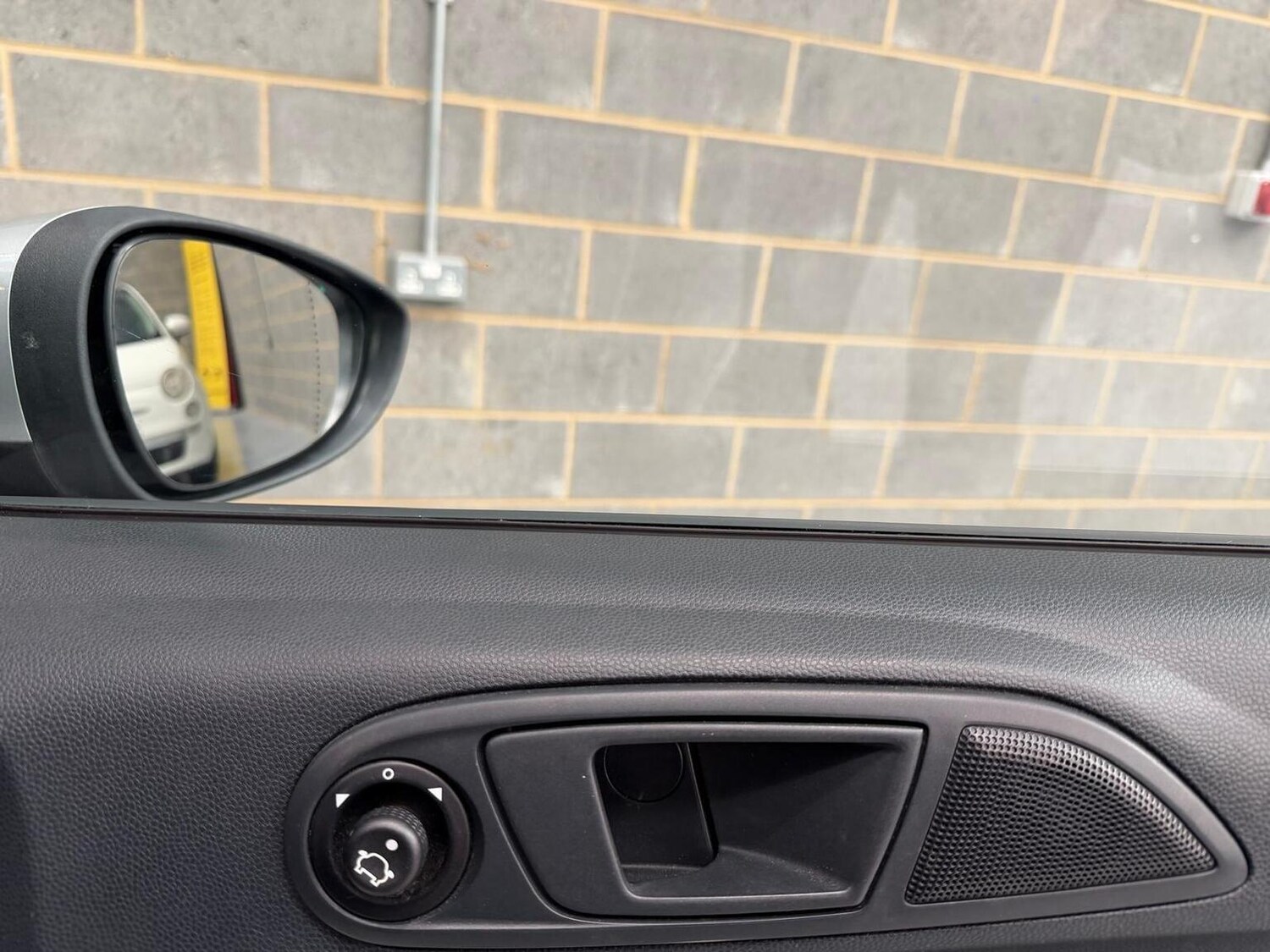 Used Ford Fiesta 2010 for sale - 78197945: Photo 26