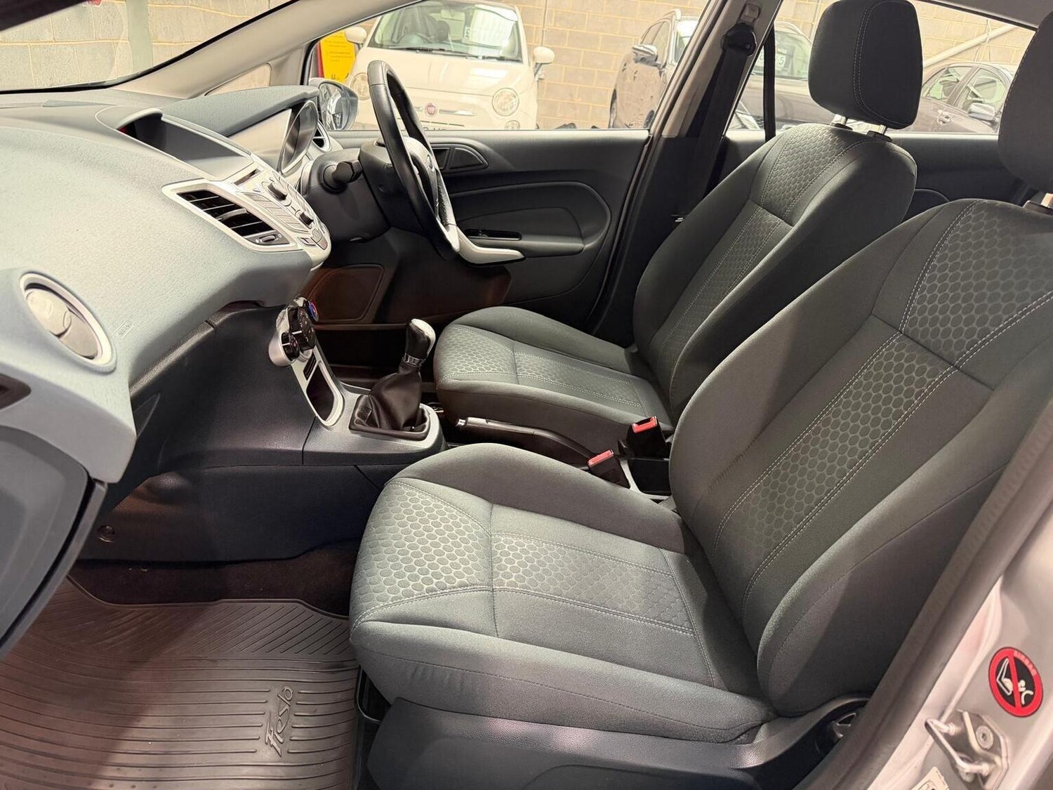 Used Ford Fiesta 2010 for sale - 78197945: Photo 39