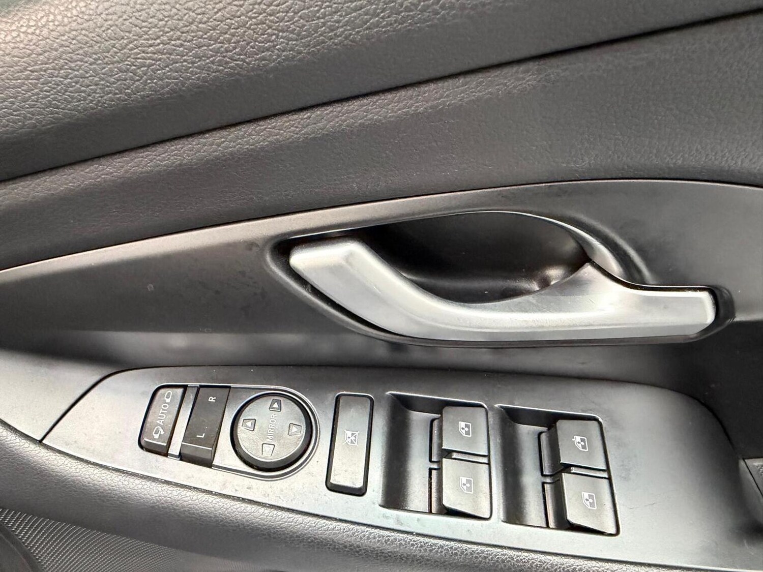 Used Hyundai i30 2017 for sale - 78197961: Photo 33