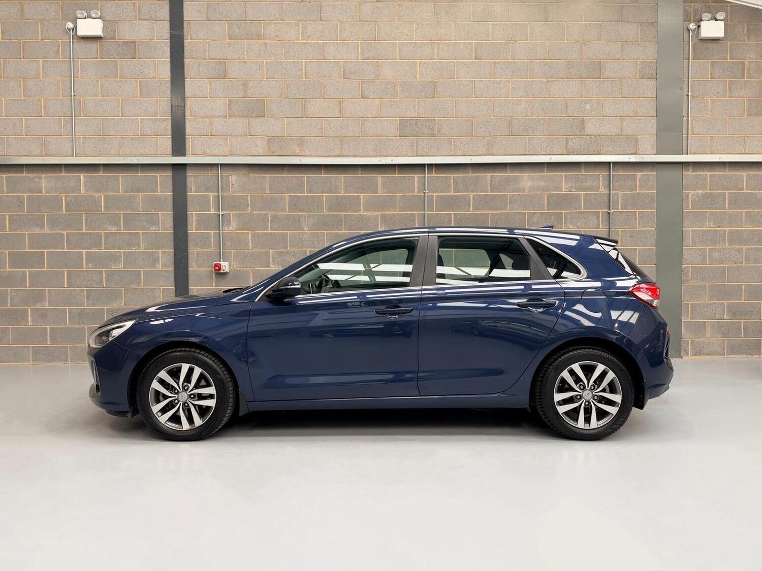 Used Hyundai i30 2017 for sale - 78197961: Photo 6