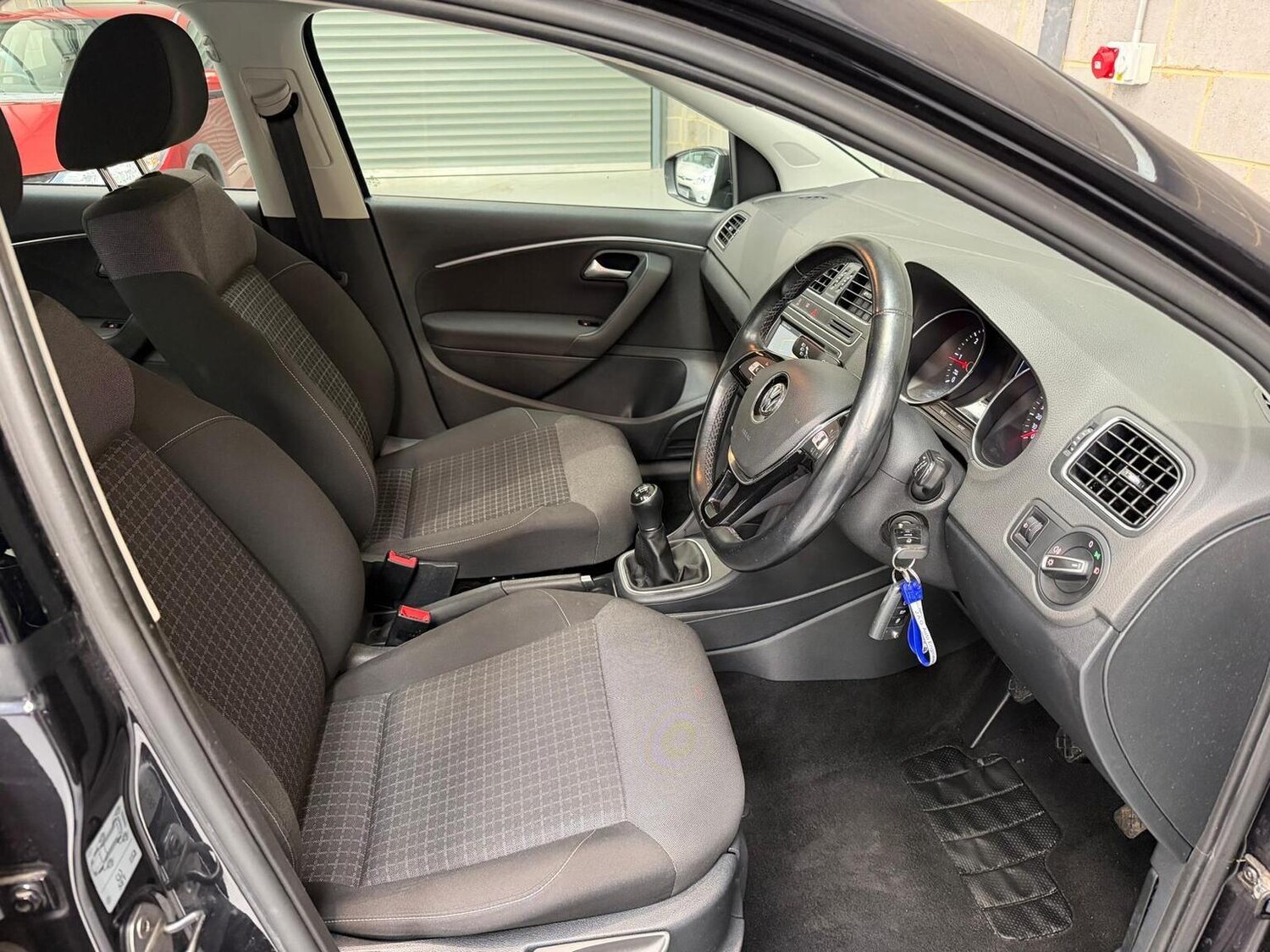 Used Volkswagen Polo 2015 for sale - 78197981: Photo 14