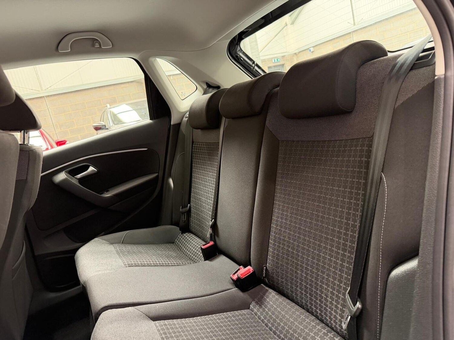 Used Volkswagen Polo 2015 for sale - 78197981: Photo 15