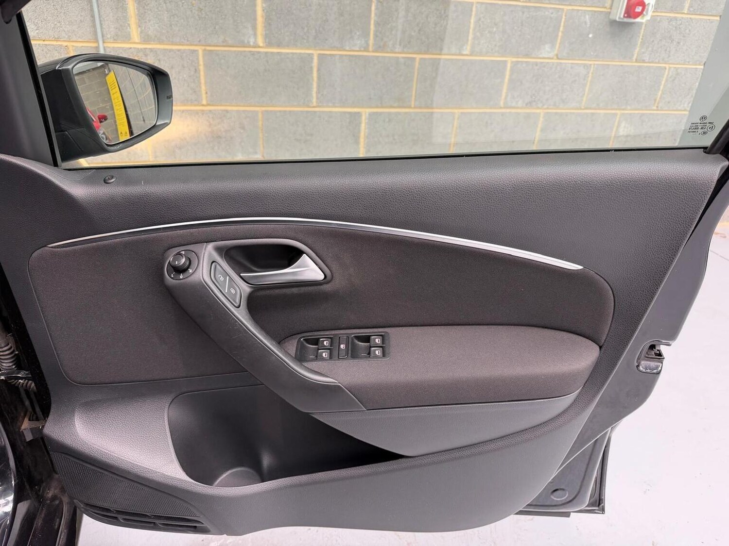 Used Volkswagen Polo 2015 for sale - 78197981: Photo 32