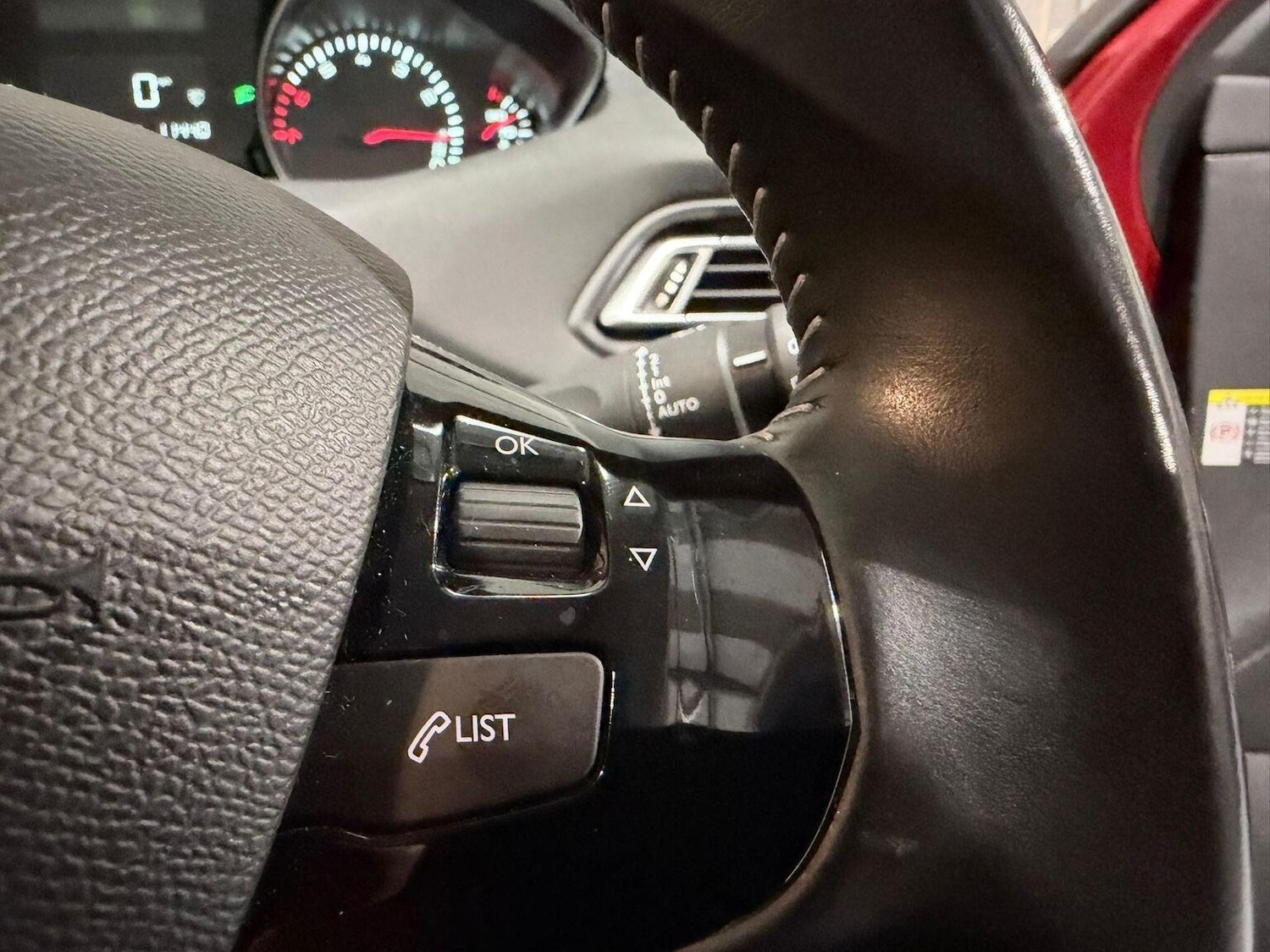 Used Peugeot 308 2015 for sale - 77077137: Photo 19