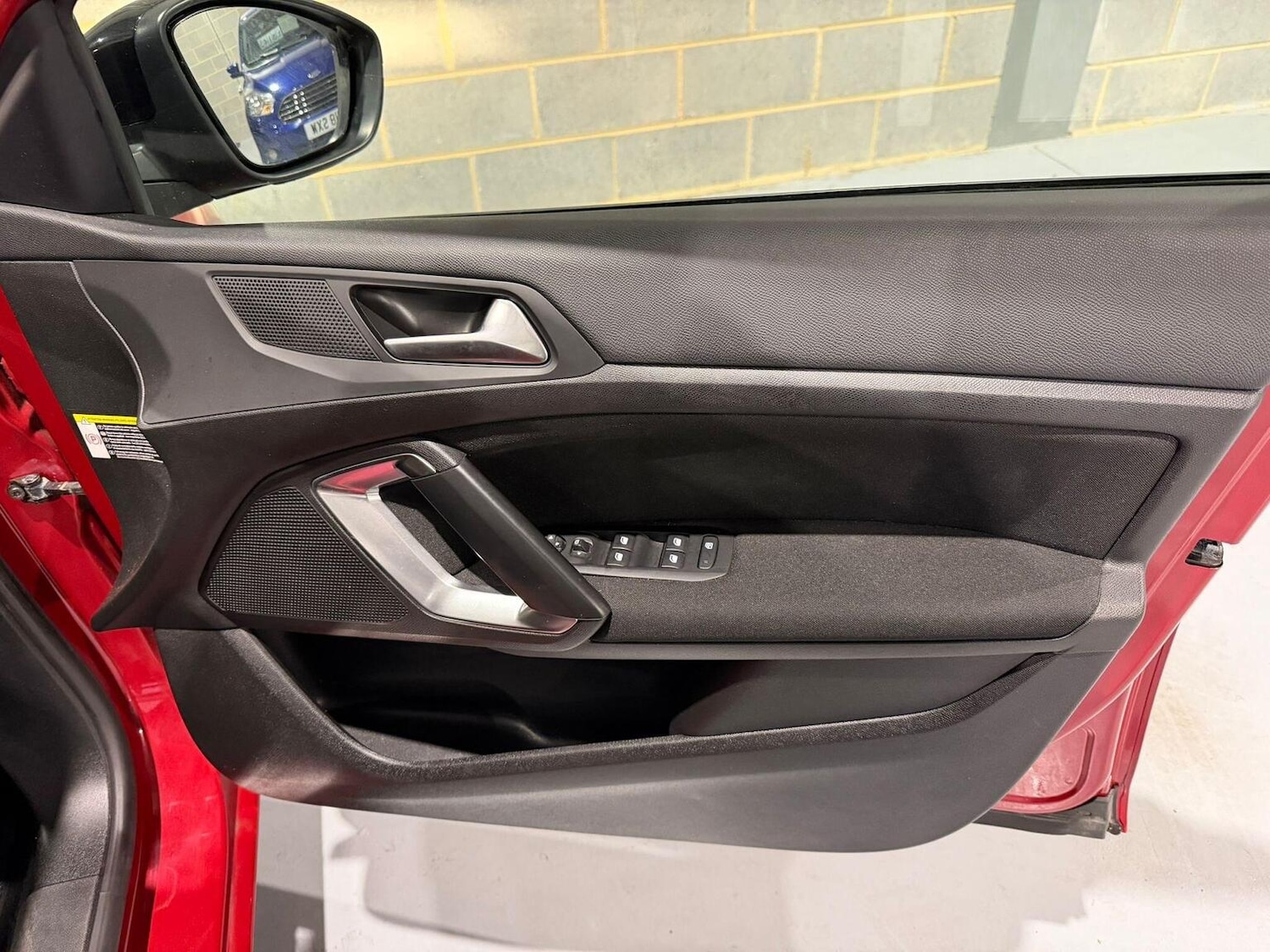 Used Peugeot 308 2015 for sale - 77077137: Photo 25