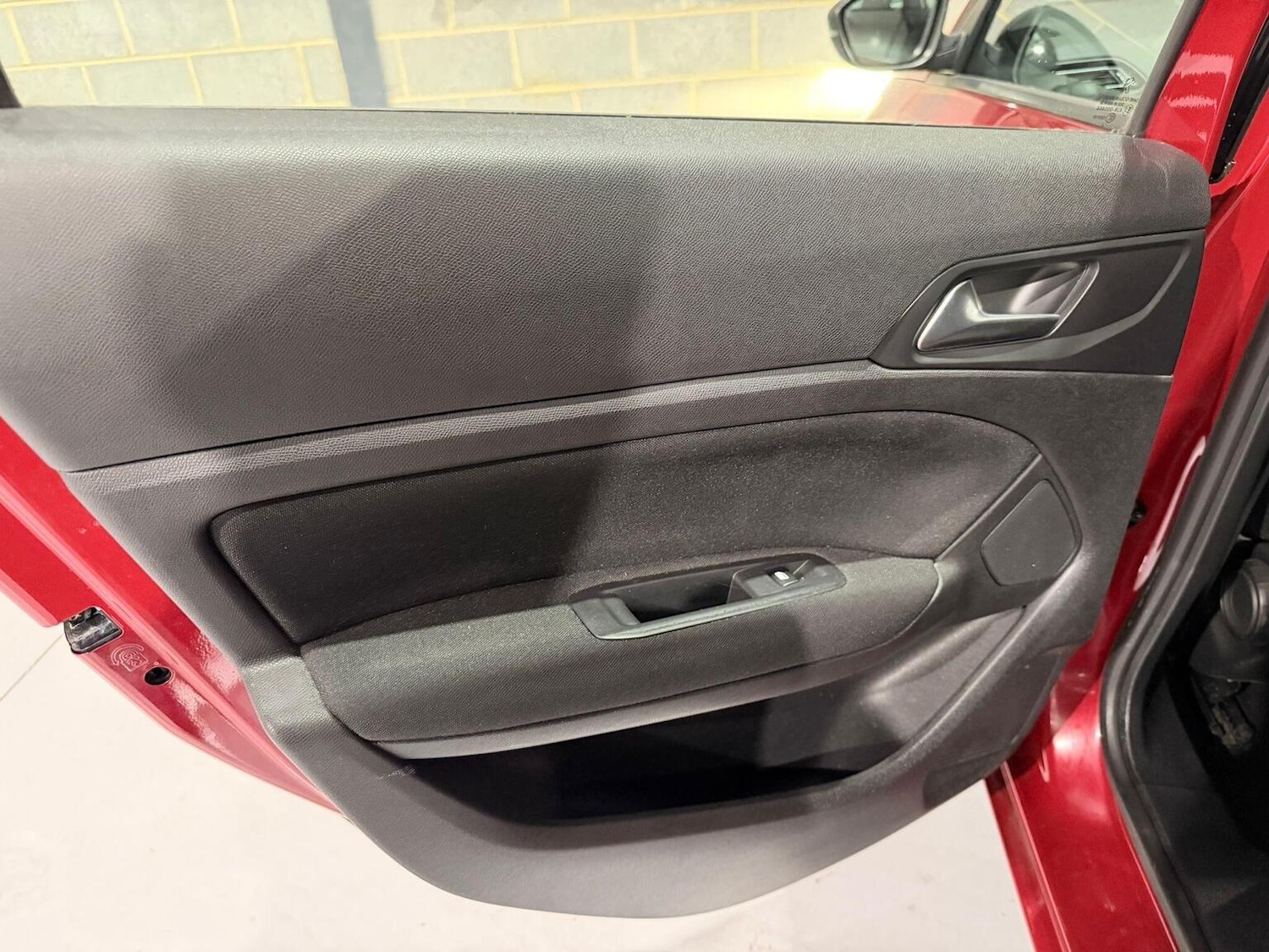 Used Peugeot 308 2015 for sale - 77077137: Photo 31