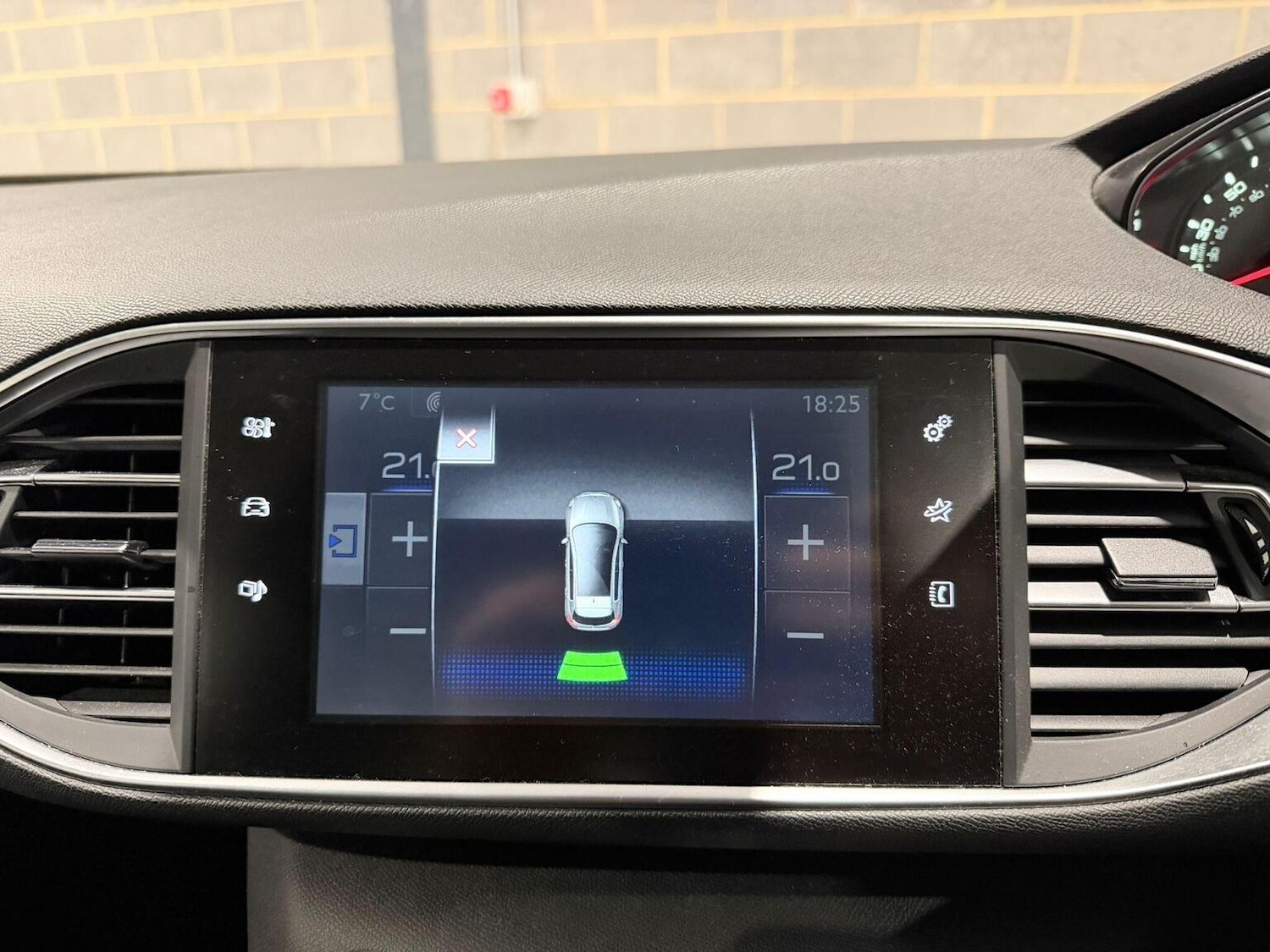 Used Peugeot 308 2015 for sale - 77077137: Photo 44