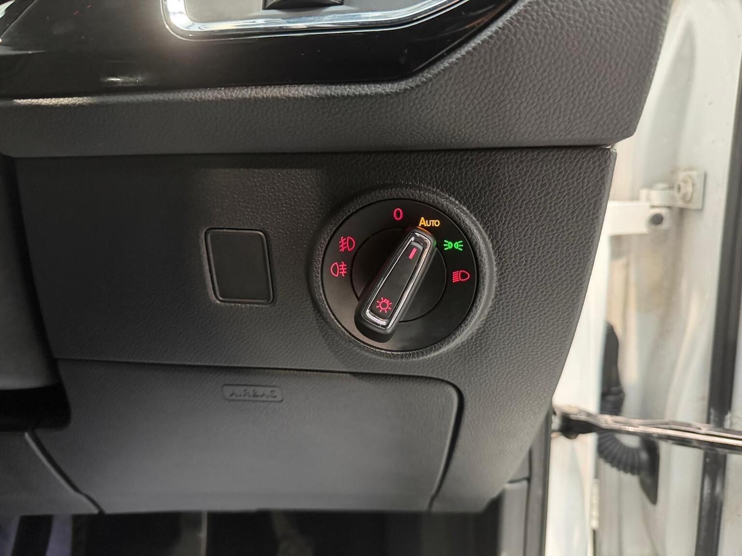 Used SEAT Ateca 2017 for sale - 77065636: Photo 23