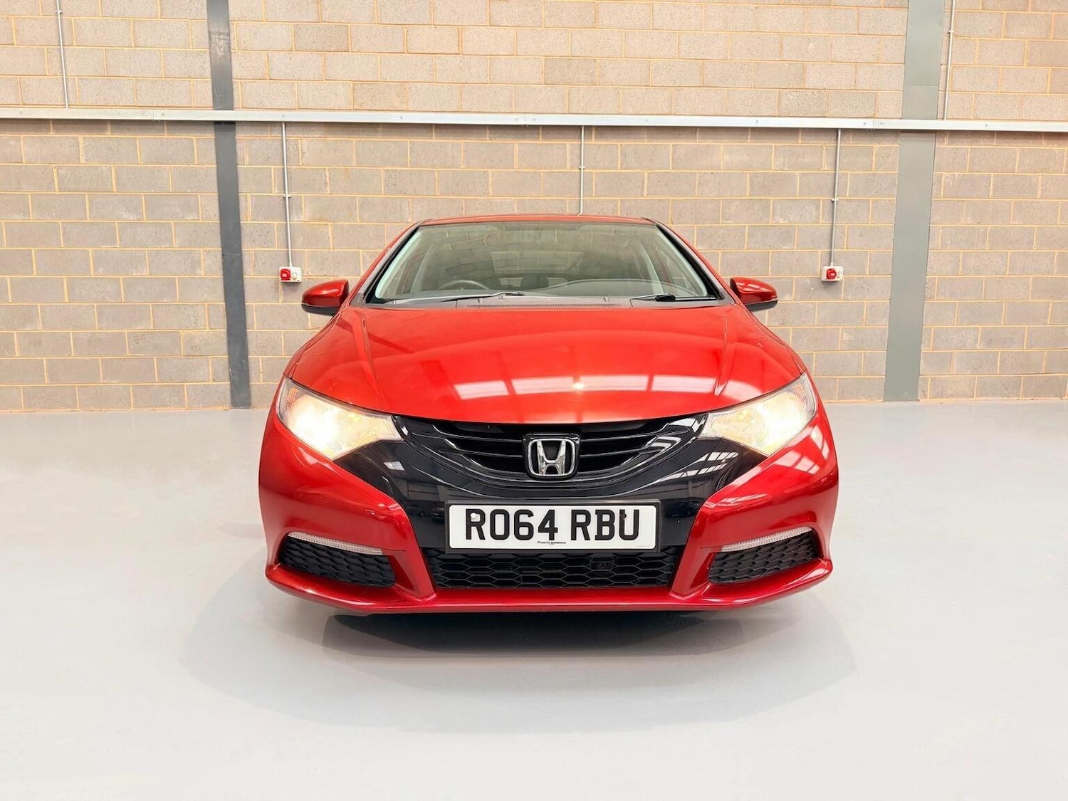 Used Honda Civic 2014 for sale - 77891613: Photo 2