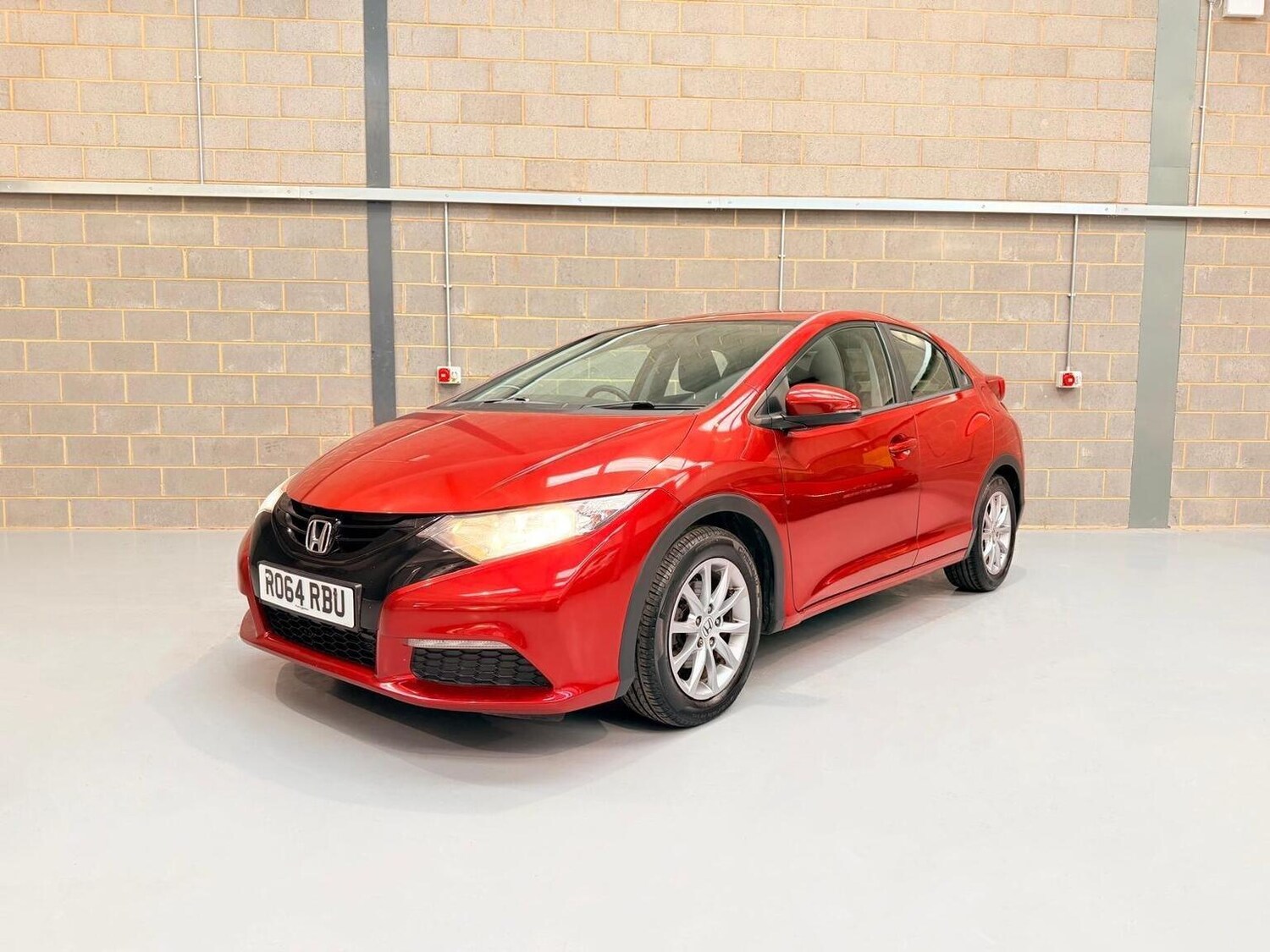 Used Honda Civic 2014 for sale - 77891613: Photo 3