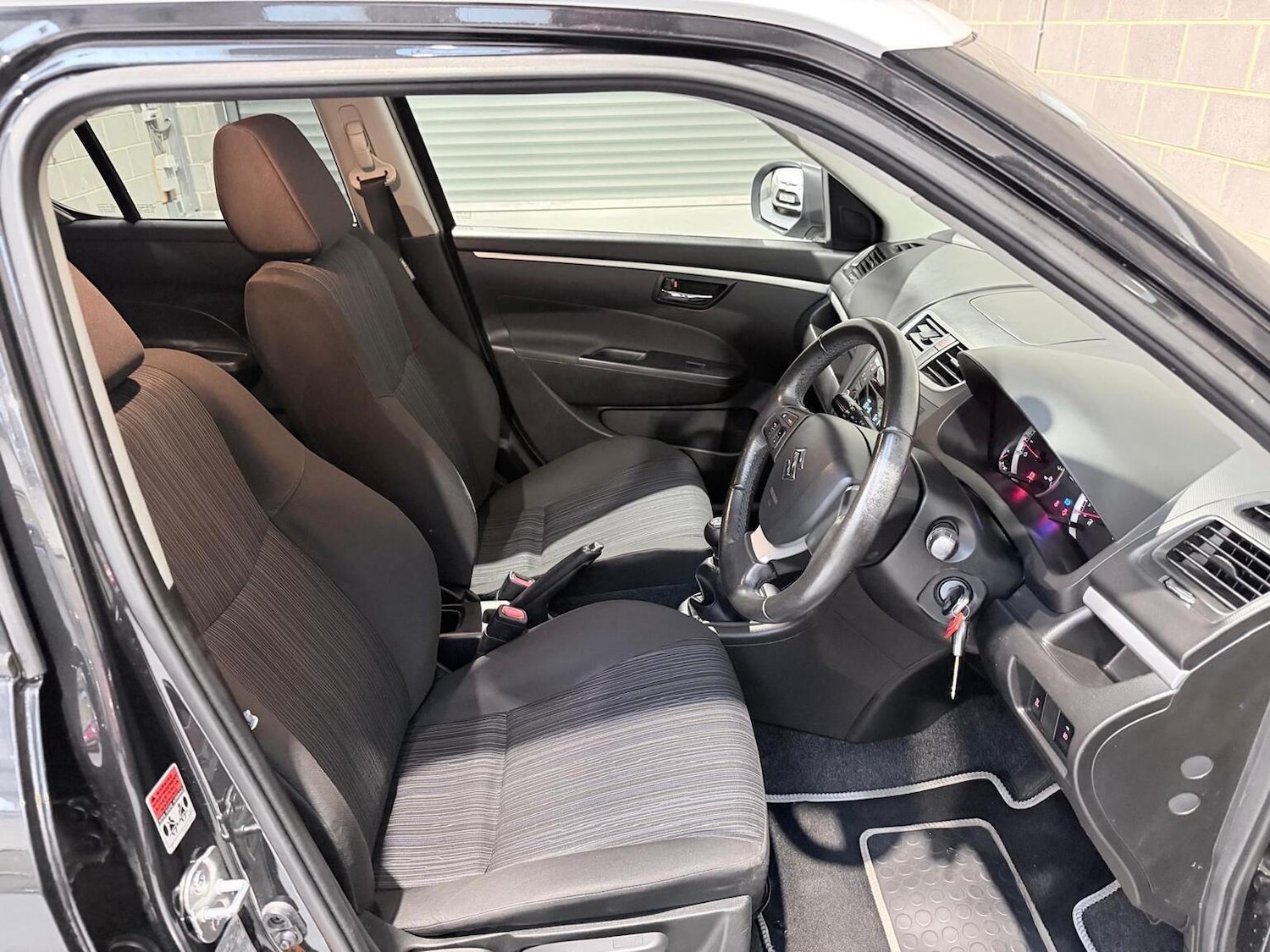 Used Suzuki Swift 2014 for sale - 78197946: Photo 15