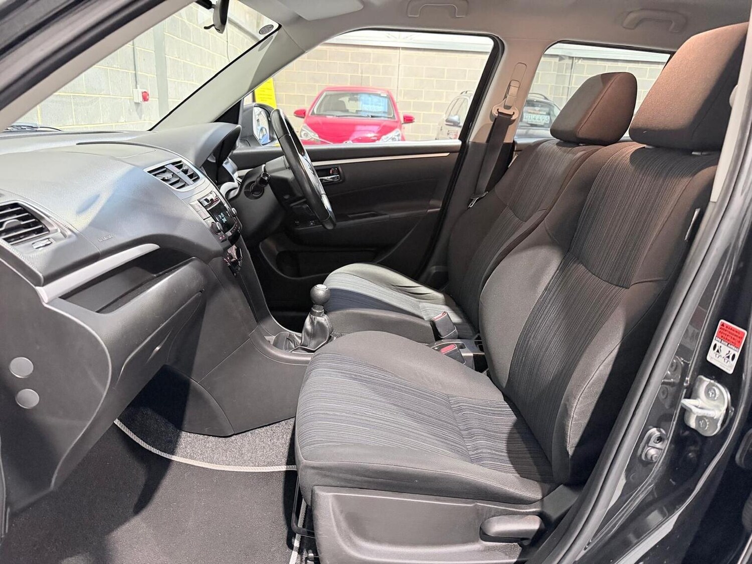 Used Suzuki Swift 2014 for sale - 78197946: Photo 40