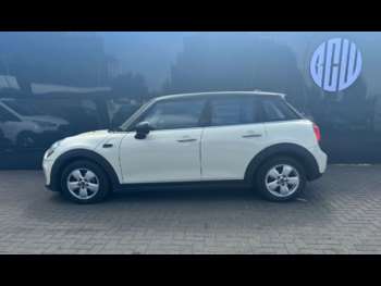 Used MINI Hatch 2019 for sale - 74692800: Photo