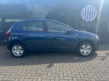 Used Dacia Sandero 2018 for sale - 73779102: Photo
