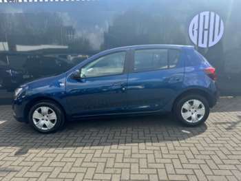 Used Dacia Sandero 2018 for sale - 73779102: Photo