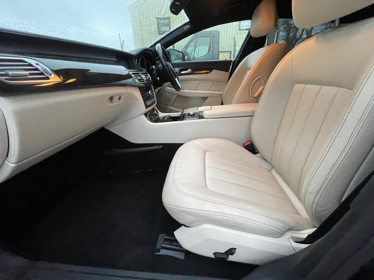 Used Mercedes-Benz CLS 2013 for sale - 77794063: Photo 31