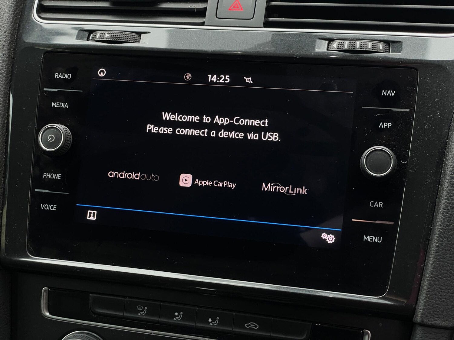 Used Volkswagen Golf 2020 for sale - 77524645: Photo 63