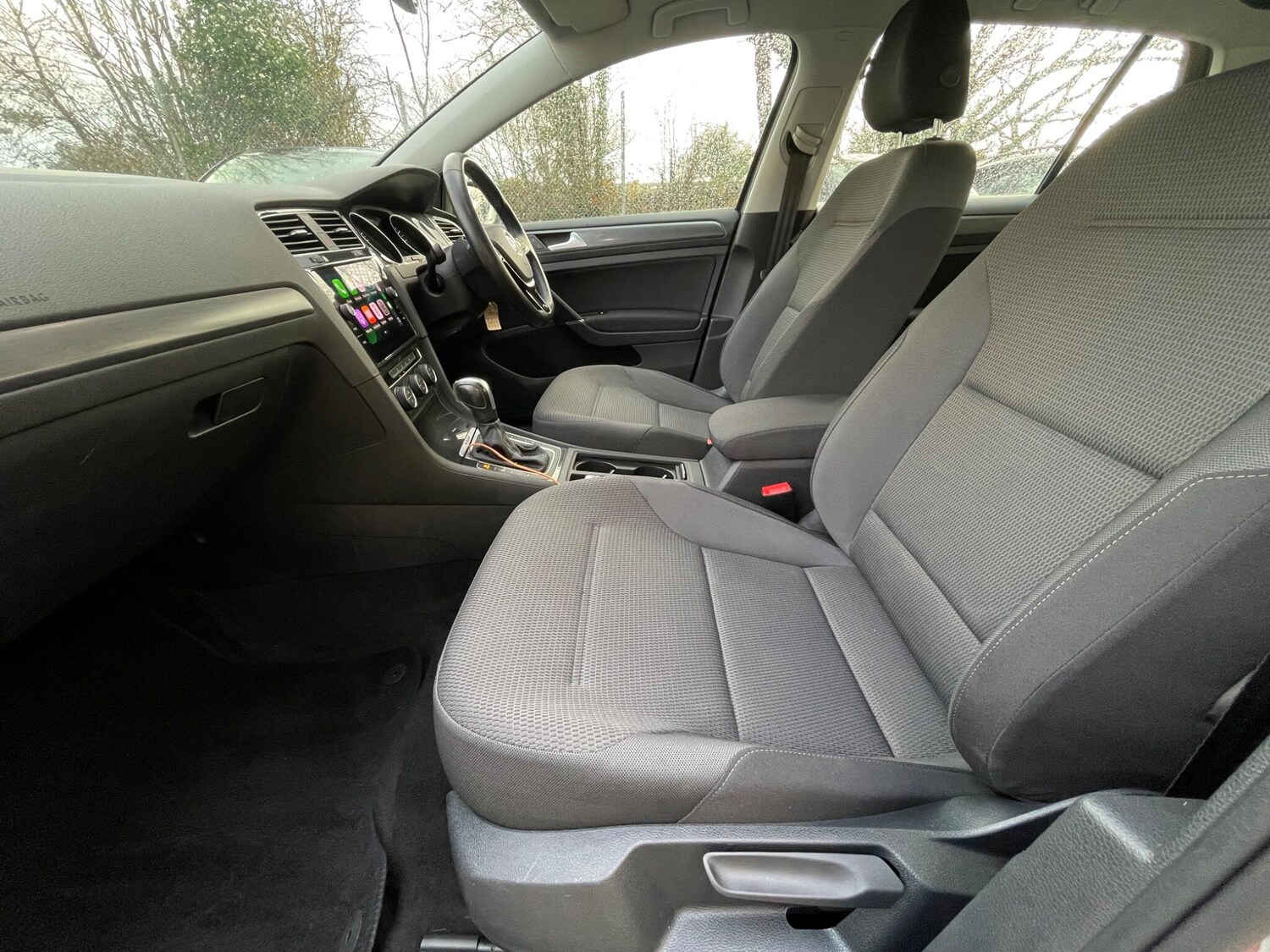 Used Volkswagen Golf 2020 for sale - 77524645: Photo 99