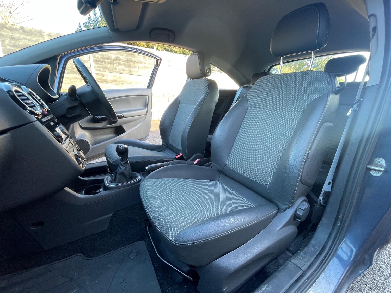 Used Vauxhall Corsa 2010 for sale - 77081776: Photo 26