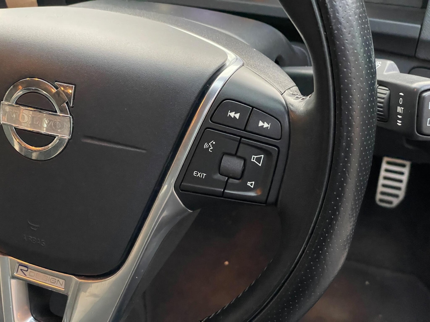 Used Volvo V60 2013 for sale - 76647655: Photo 28