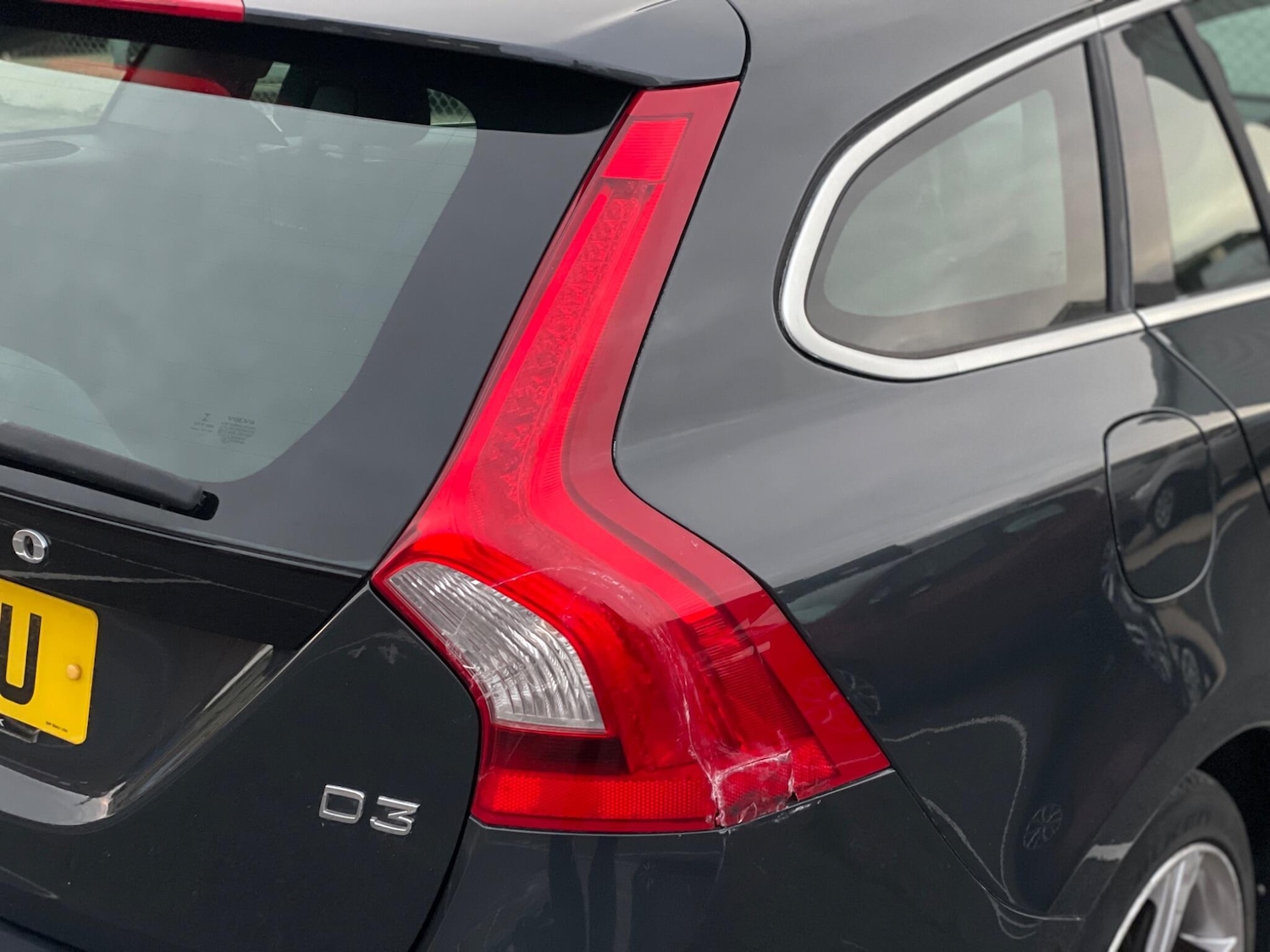 Used Volvo V60 2013 for sale - 76647655: Photo 63