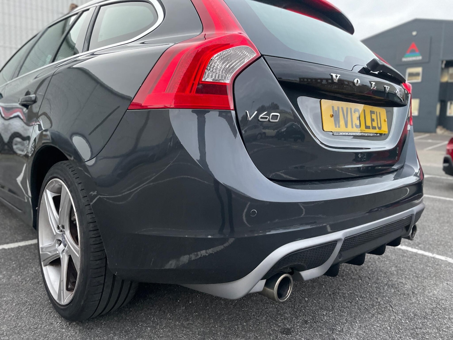 Used Volvo V60 2013 for sale - 76647655: Photo 87