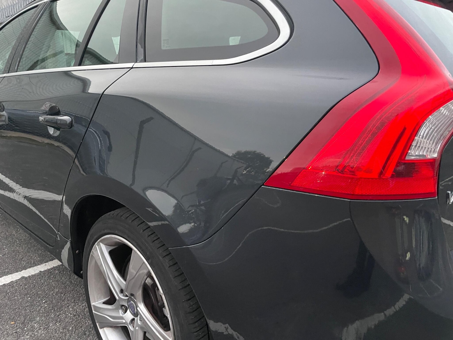 Used Volvo V60 2013 for sale - 76647655: Photo 90