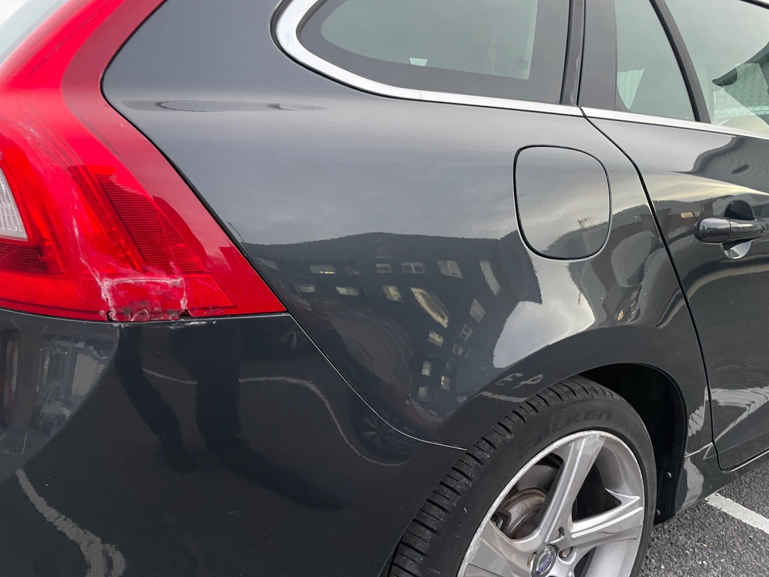 Used Volvo V60 2013 for sale - 76647655: Photo 93