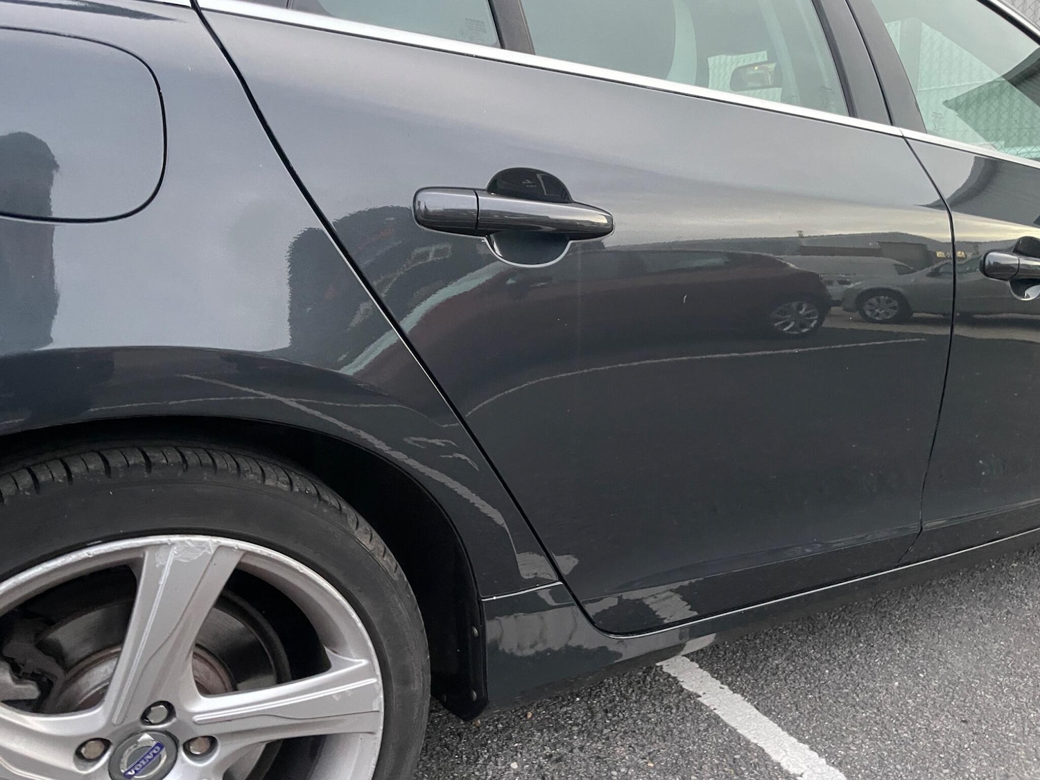 Used Volvo V60 2013 for sale - 76647655: Photo 96