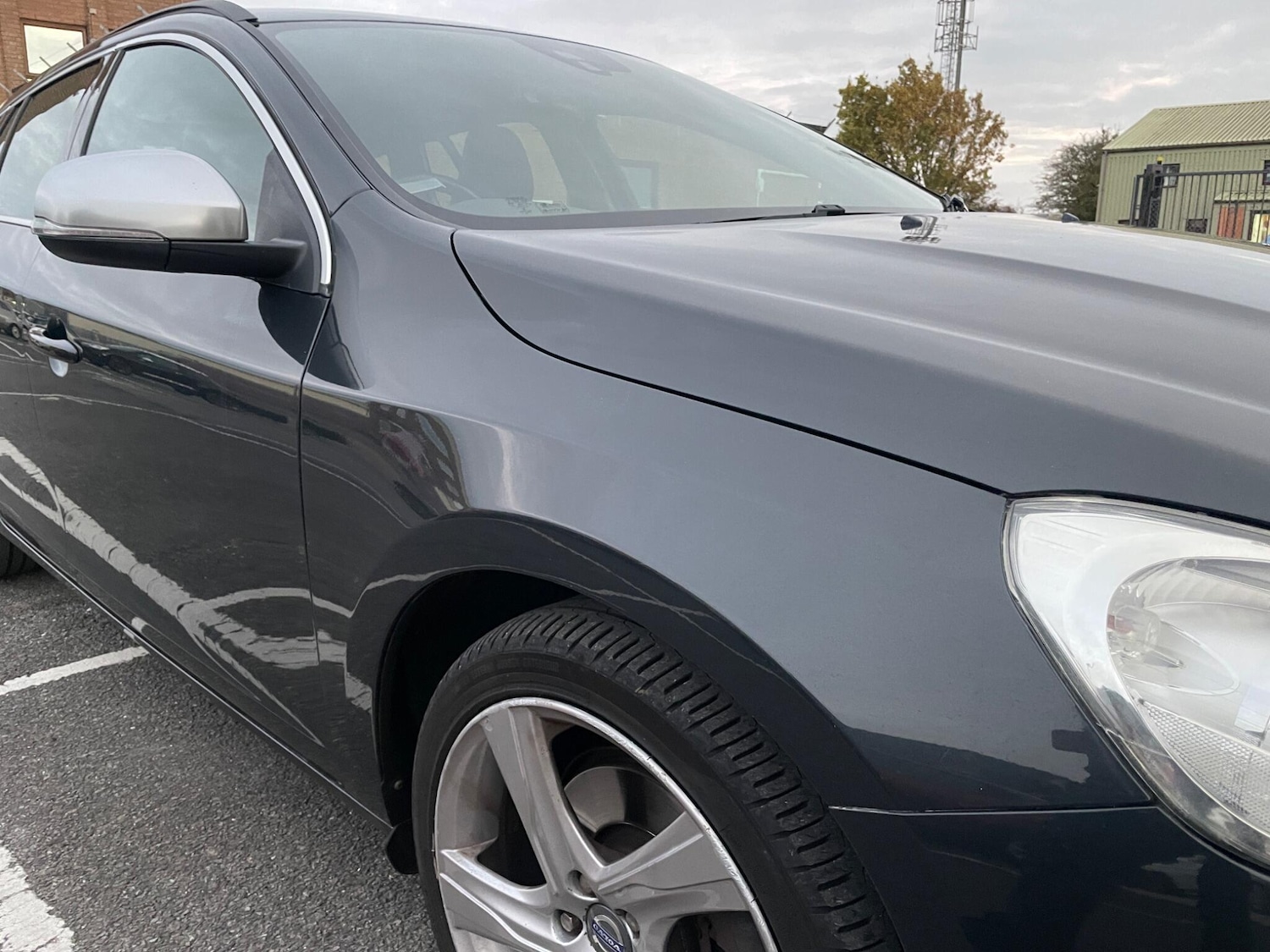 Used Volvo V60 2013 for sale - 76647655: Photo 97