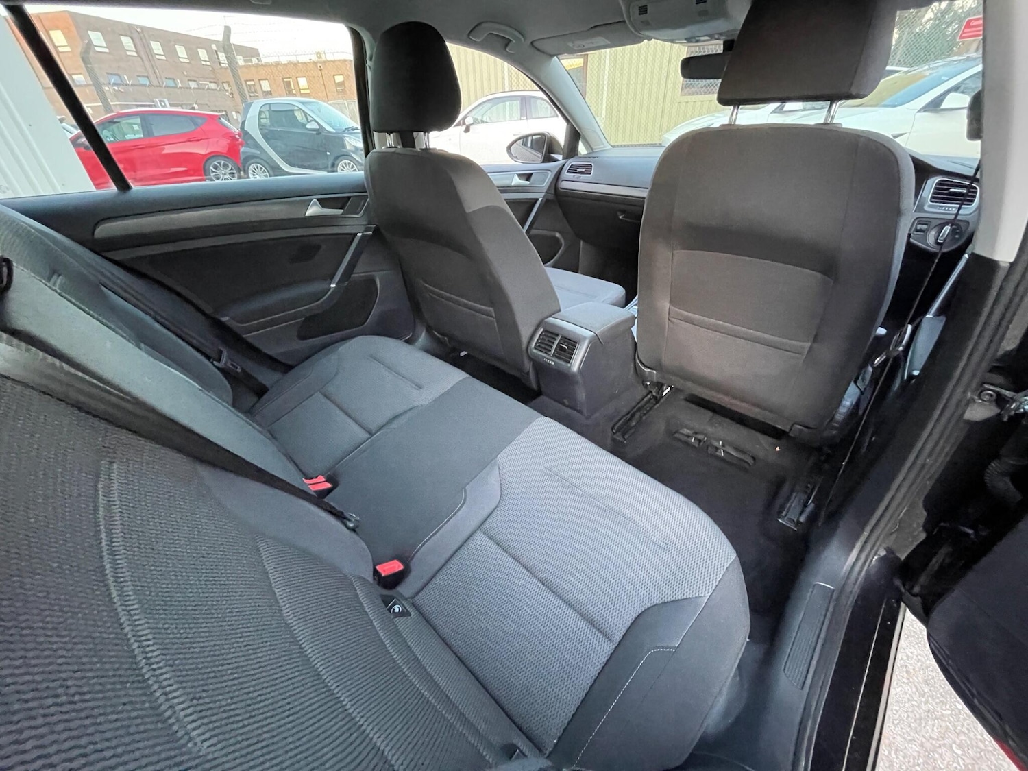 Used Volkswagen Golf 2017 for sale - 78019714: Photo 74