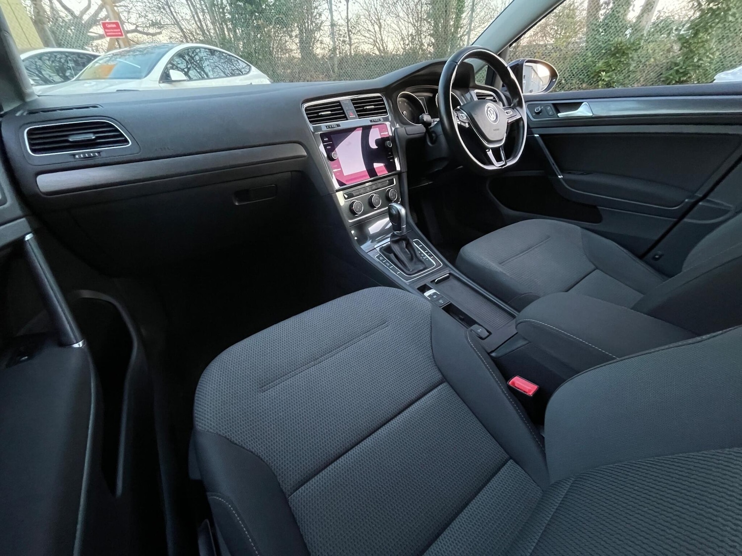 Used Volkswagen Golf 2017 for sale - 78019714: Photo 81